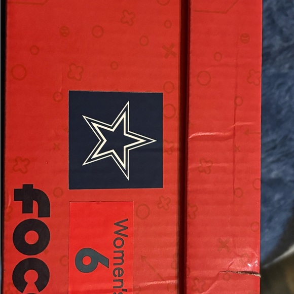 Brand new shoes NFL - Picture 4 of 6